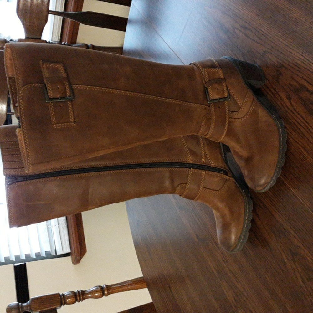 BORN LEATHER BOOTS